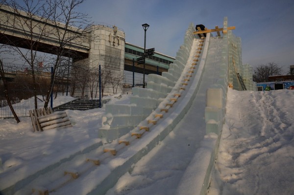 Какие сюрпризы готовит ледовый городок на Михайловской набережной Какие сюрпризы готовит ледовый городок на Михайловской набережной