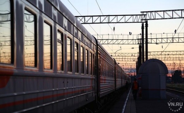 Поезд сбил мужчину на перегоне станций Обь-Чик