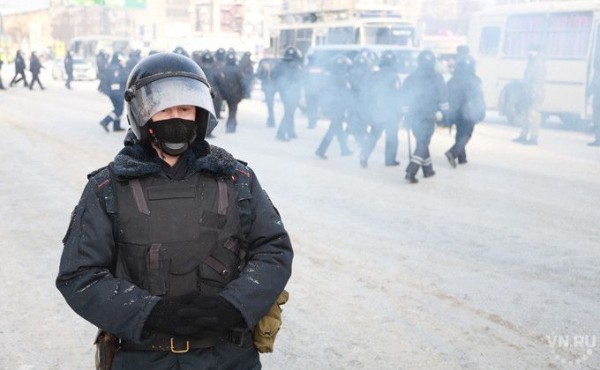 Организаторы несанкционированных акций вербуют детей по Telegram