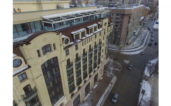 &laquo;Боюсь всегда, когда выхожу на веревку&raquo; - как промальпинисты моют небоскребы