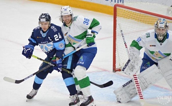 Все дальше от плей-офф: хоккейная &laquo;Сибирь&raquo; второй раз подряд проиграла на выезде