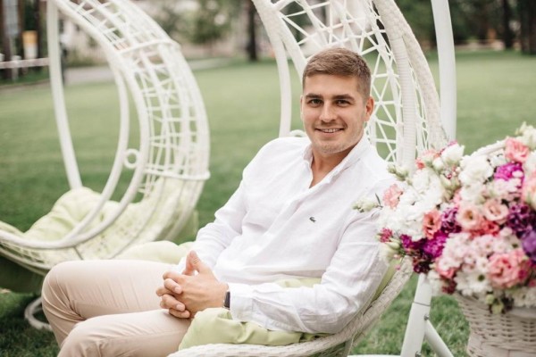 «Усатый нянь»: истории мужчин, которые выбрали себе милые профессии «Усатый нянь»: истории мужчин, которые выбрали себе милые профессии