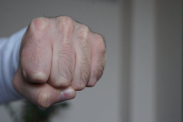 Магазинный воришка пал от рук пьяного мужа заведующей Fix Price