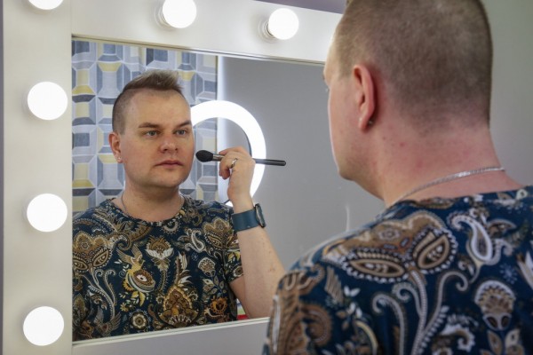 «Усатый нянь»: истории мужчин, которые выбрали себе милые профессии «Усатый нянь»: истории мужчин, которые выбрали себе милые профессии