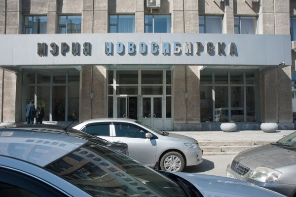 &laquo;Вопрос ближайшего месяца&raquo;: Локоть рассказал, когда реорганизуют департамент промышленности мэрии Новосибирска