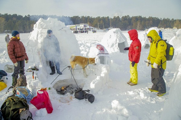 &laquo;Город эскимосов&raquo; в&nbsp;Новосибирске: 15&nbsp;морозных фото