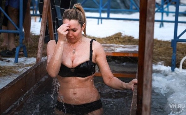 Почти 8 тысяч новосибирцев прошли обряд в Крещение-2021