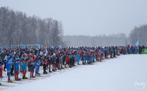 Романтичный старт &laquo;Лыжни России-2021&raquo; состоялся в Новосибирске