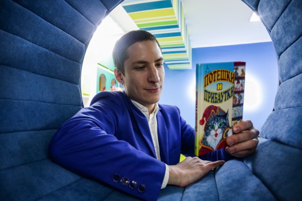 «Усатый нянь»: истории мужчин, которые выбрали себе милые профессии «Усатый нянь»: истории мужчин, которые выбрали себе милые профессии