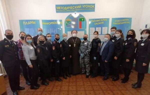 Сотрудники Главного управления МВД России по Новосибирской области провели &laquo;Единый день профилактики&raquo; для школьников Мошковского района