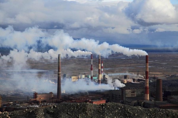 В компании &laquo;Норникель&raquo; заявили о намерении выплатить компенсацию за разлив топлива в Норильске