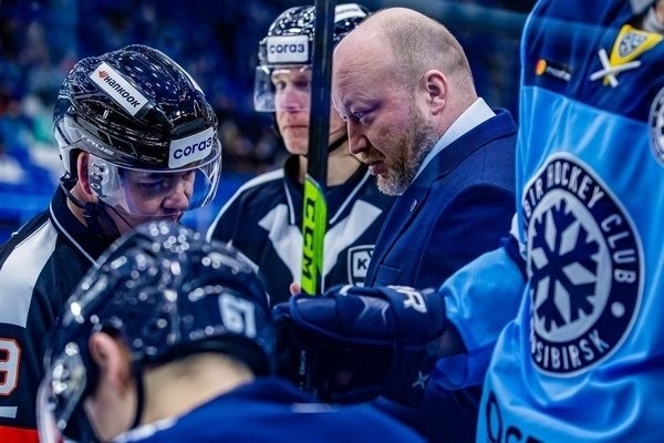 Николай Заварухин: «Новосибирские болельщики должны были увидеть плей-офф-2021» Николай Заварухин: «Новосибирские болельщики должны были увидеть плей-офф-2021»