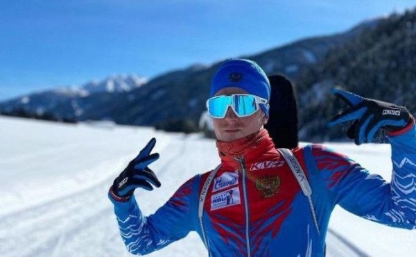 «Золотой» биатлонист Денис Иродов вернулся в Новосибирск «Золотой» биатлонист Денис Иродов вернулся в Новосибирск