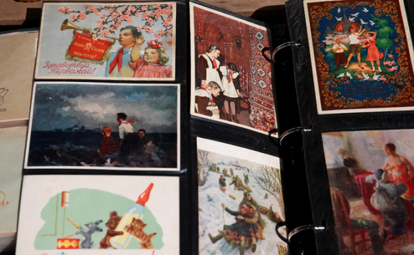 «Я не отправляю гифки»: коллекционер из Новосибирска о прошлом и будущем почтовой открытки «Я не отправляю гифки»: коллекционер из Новосибирска о прошлом и будущем почтовой открытки
