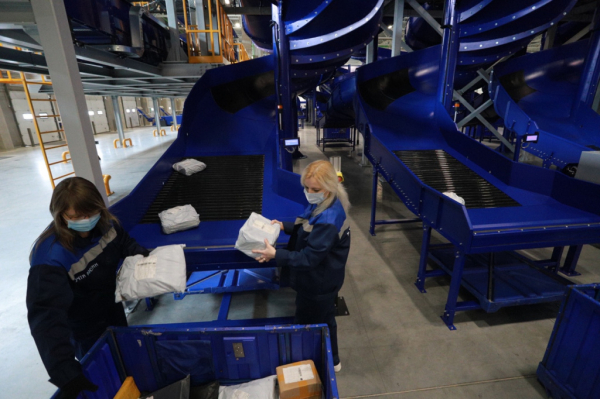 Крупнейший хаб Почты России в Новосибирске: 1,5 млн посылок в сутки Крупнейший хаб Почты России в Новосибирске: 1,5 млн посылок в сутки