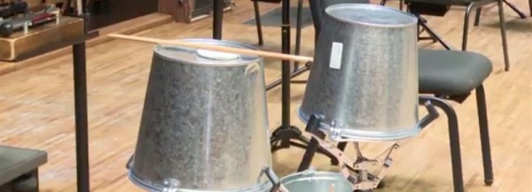 Фантазию для четырёх вёдер и обезьянки сыграют в Новосибирске Фантазию для четырёх вёдер и обезьянки сыграют в Новосибирске