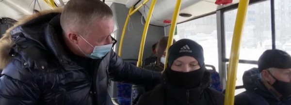 Глава Первомайки проверил работу 54-го автобуса