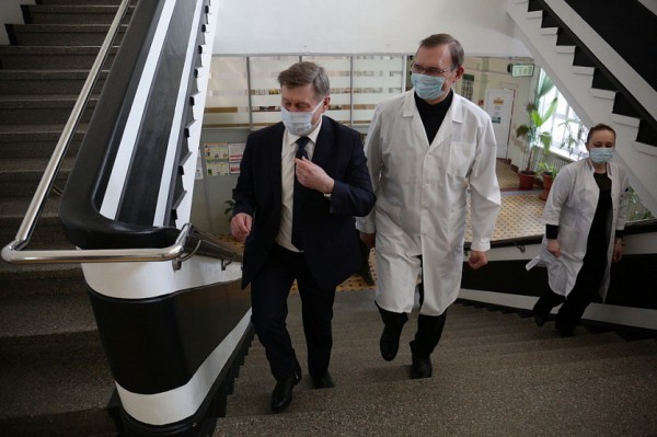 Мэр Новосибирска сделал первую прививку от&nbsp;коронавируса