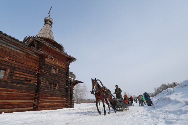 Масленица в Зашиверской церкви: игрища на фоне истории Масленица в Зашиверской церкви: игрища на фоне истории