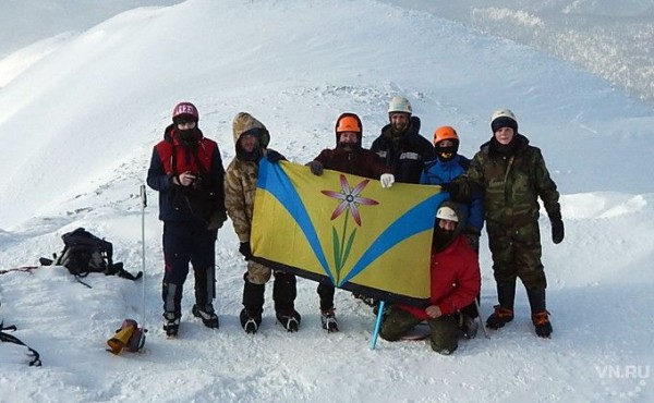 На Поднебесном развернут флаг Искитимского района