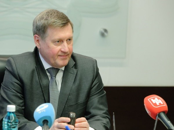 Мэр Новосибирска ответил на критику известного блогера Мэр Новосибирска ответил на критику известного блогера