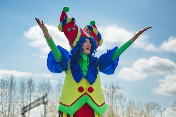 Афиша выходных: Niletto, Митя Фомин и стриптиз сталеваров к 8 Марта Афиша выходных: Niletto, Митя Фомин и стриптиз сталеваров к 8 Марта