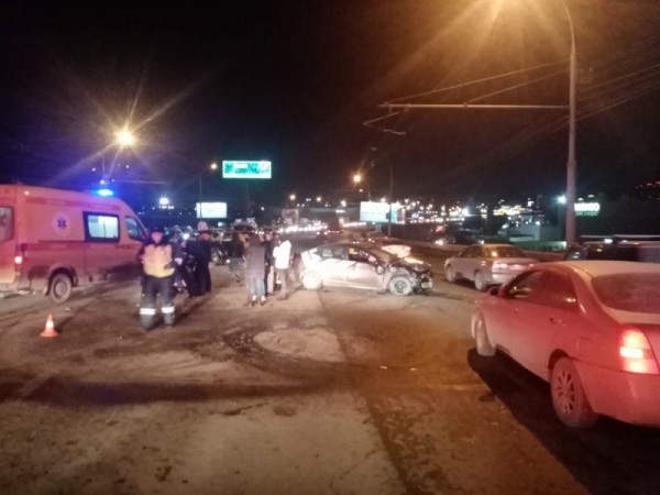 Выехала на встречку: в ДТП в Ленинском районе пострадали два водителя Выехала на встречку: в ДТП в Ленинском районе пострадали два водителя