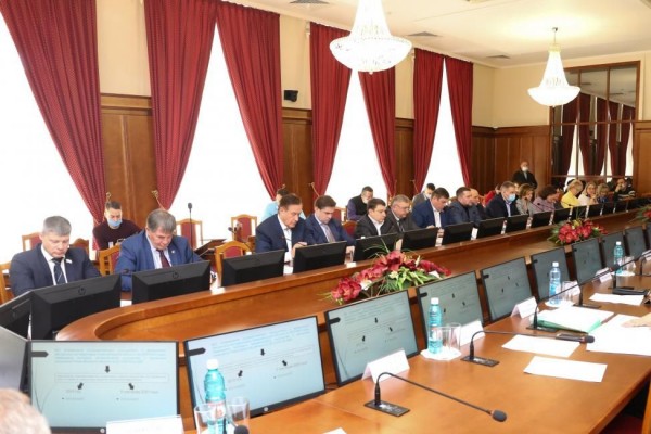 Депутаты Заксобрания Новосибирской области увеличили дорожный фонд региона Депутаты Заксобрания Новосибирской области увеличили дорожный фонд региона