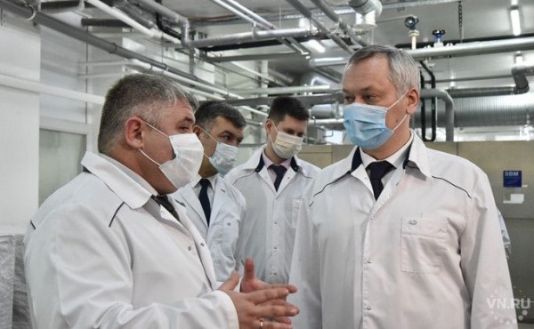 Губернатор обсудил увеличение объемов производства с руководством фармкомпании &laquo;Обновление&raquo;