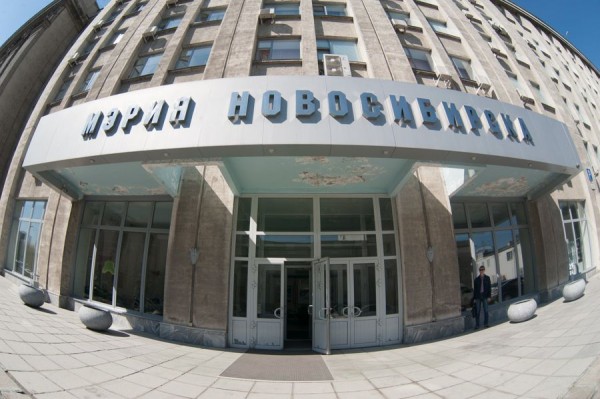 Мэрия Новосибирска не стала приостанавливать конкурс по &laquo;умным остановкам&raquo;