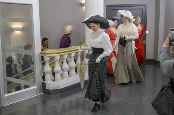 У&nbsp;науки женское лицо: гардероб советской учёной собрали в&nbsp;Новосибирске