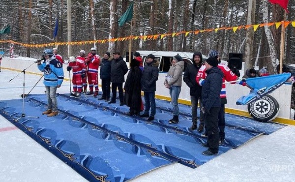 Хоккейный &laquo;Кубок Востока&raquo; стартовал в Тогучине
