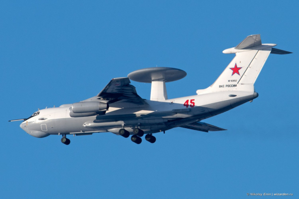  Секретный самолет-гриб низко пролетел над Новосибирском 