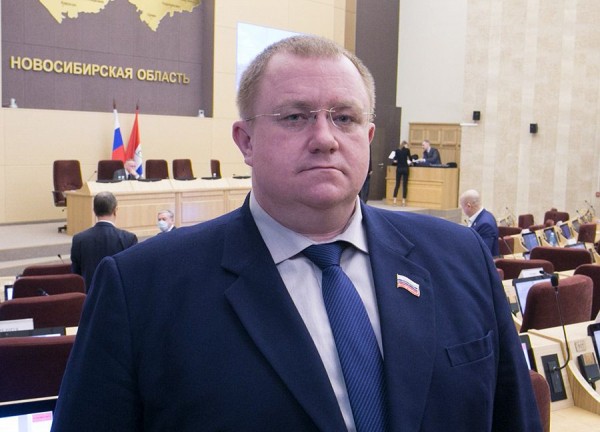 Депутаты новосибирского заксобрания обнародовали свои доходы за год Депутаты новосибирского заксобрания обнародовали свои доходы за год