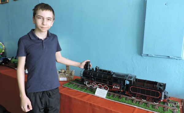 Копию легендарного паровоза &laquo;Овечка&raquo; смастерил школьник из Линево