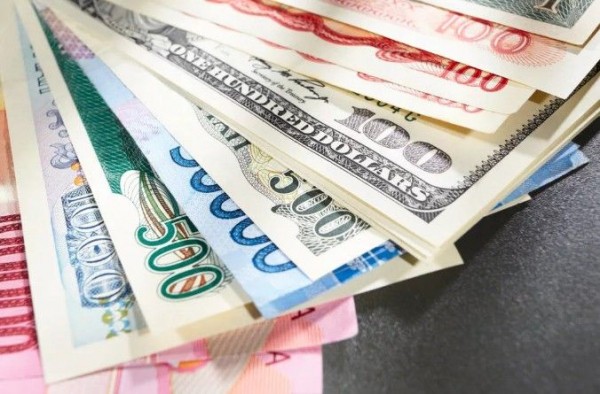 Банда &laquo;отмыла&raquo; и вывела за рубеж свыше трех миллиардов рублей