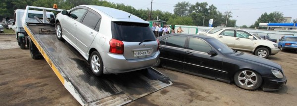 Работает эвакуатор: проезд на&nbsp;Дуси Ковальчук освободят от&nbsp;машин