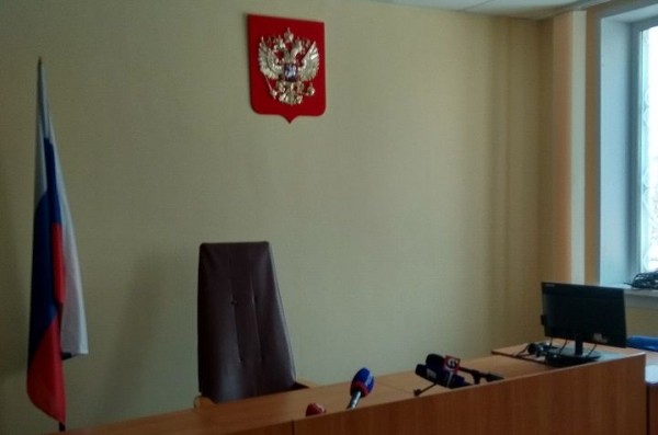 Убийца охранника новосибирского караоке-бара выплатит полмиллиона дочери жертвы Убийца охранника новосибирского караоке-бара выплатит полмиллиона дочери жертвы