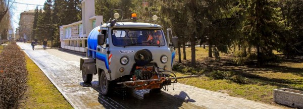 Убрать зимнюю грязь с улиц Новосибирска планируют к 9 мая Убрать зимнюю грязь с улиц Новосибирска планируют к 9 мая