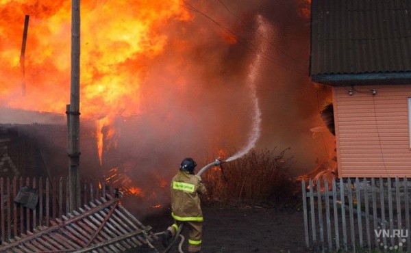 Дачи на 30 миллионов сжег пьяница в Новосибирской области Дачи на 30 миллионов сжег пьяница в Новосибирской области