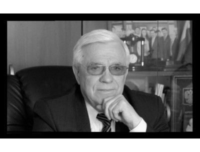 В Новосибирске ушел из жизни известный тренер Виктор Захаров