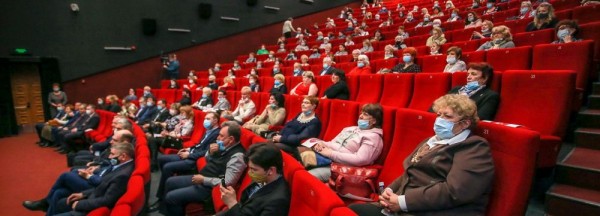 Дюжину итальянских фильмов привезли на фестиваль N.I.C.E. в «Победе» Дюжину итальянских фильмов привезли на фестиваль N.I.C.E. в «Победе»