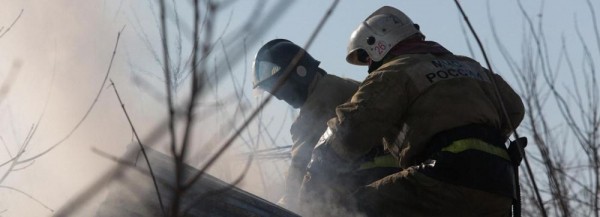 Чёрный дым от&nbsp;горящих дач окутал Ордынское шоссе