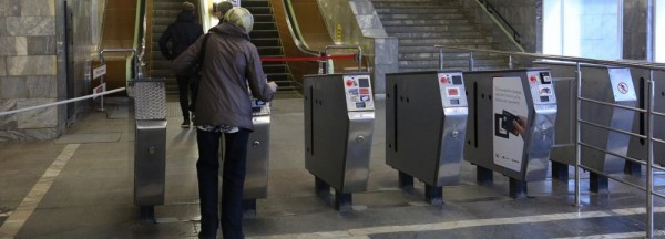 После давки 9 мая на станции метро «Речной вокзал» заменят турникеты После давки 9 мая на станции метро «Речной вокзал» заменят турникеты