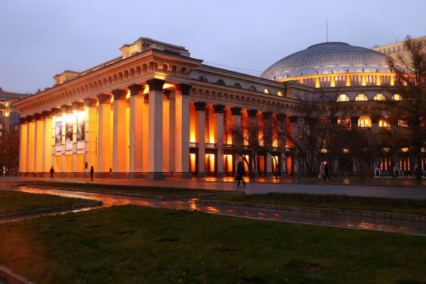 Новосибирский оперный театр поставит &laquo;Собор Парижской Богоматери&raquo; за 54 тысячи евро