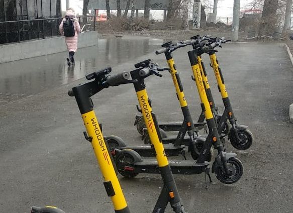 Новосибирцы одобряют электросамокаты и боятся их Новосибирцы одобряют электросамокаты и боятся их