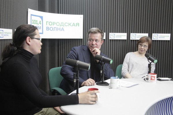 Вечерний разговор: старые тополя, каштаны и&nbsp;аромат цветов после ковида