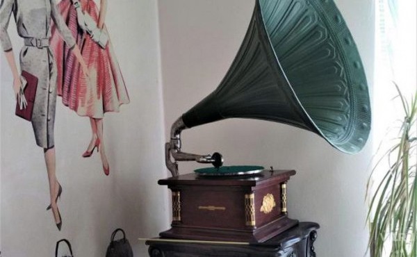 Граммофон заиграл в музее Новосибирска через 130 лет