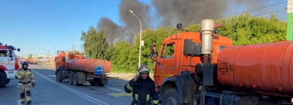Мэр Локоть приехал на горящую АЗС с 16 пострадавшими Мэр Локоть приехал на горящую АЗС с 16 пострадавшими