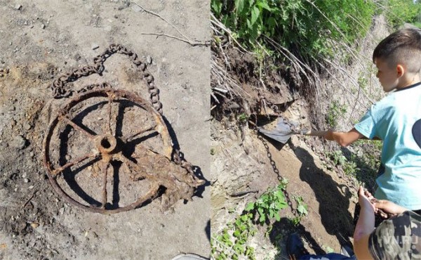 Дети нашли таинственный клад в деревне Бугры